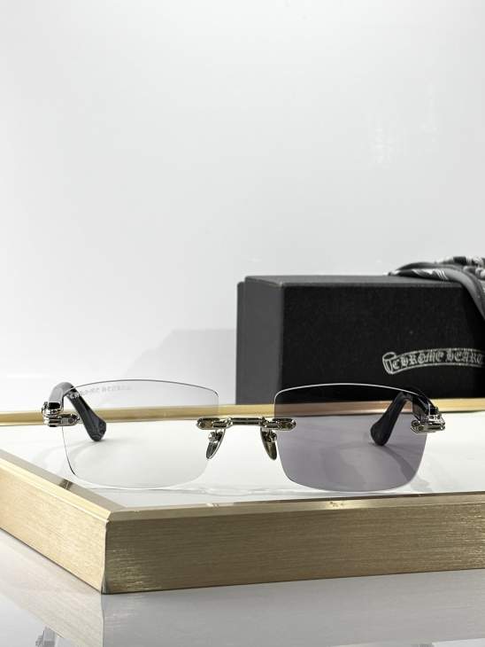 Picture of Chrome Hearts Sunglasses _SKUfw76325134fw